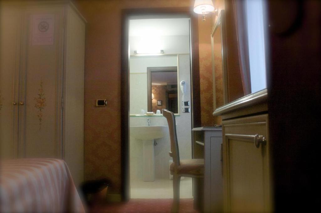 Hotel Lux Venetië Buitenkant foto