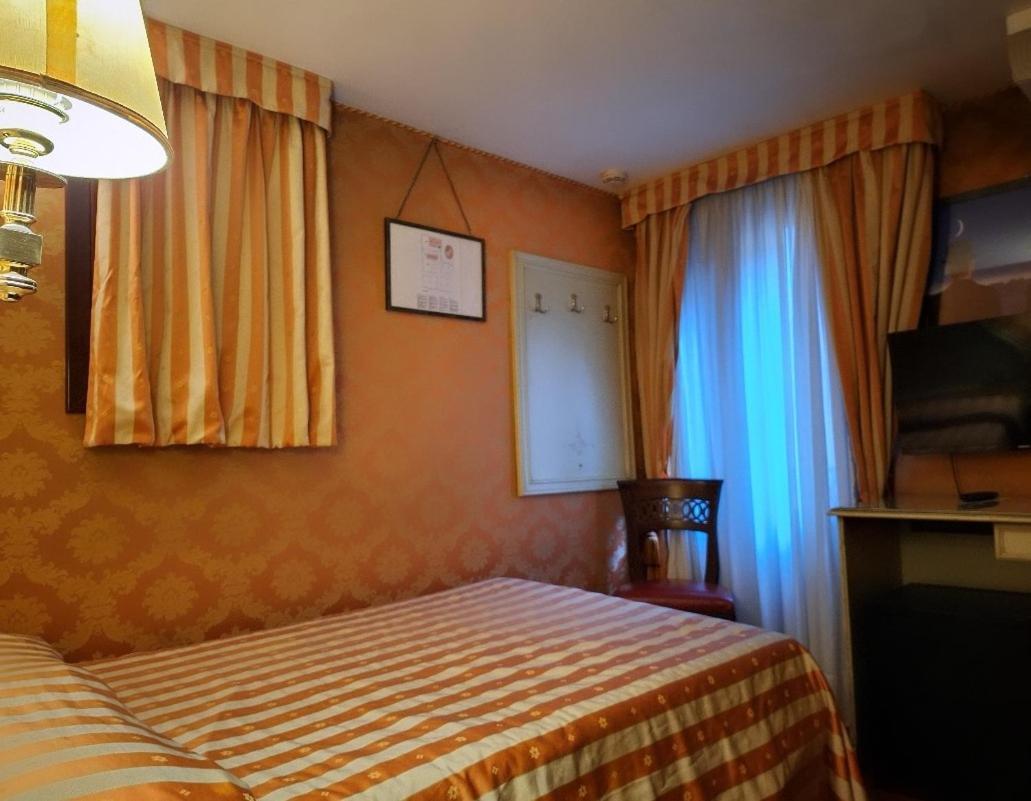 Hotel Lux Venetië Buitenkant foto