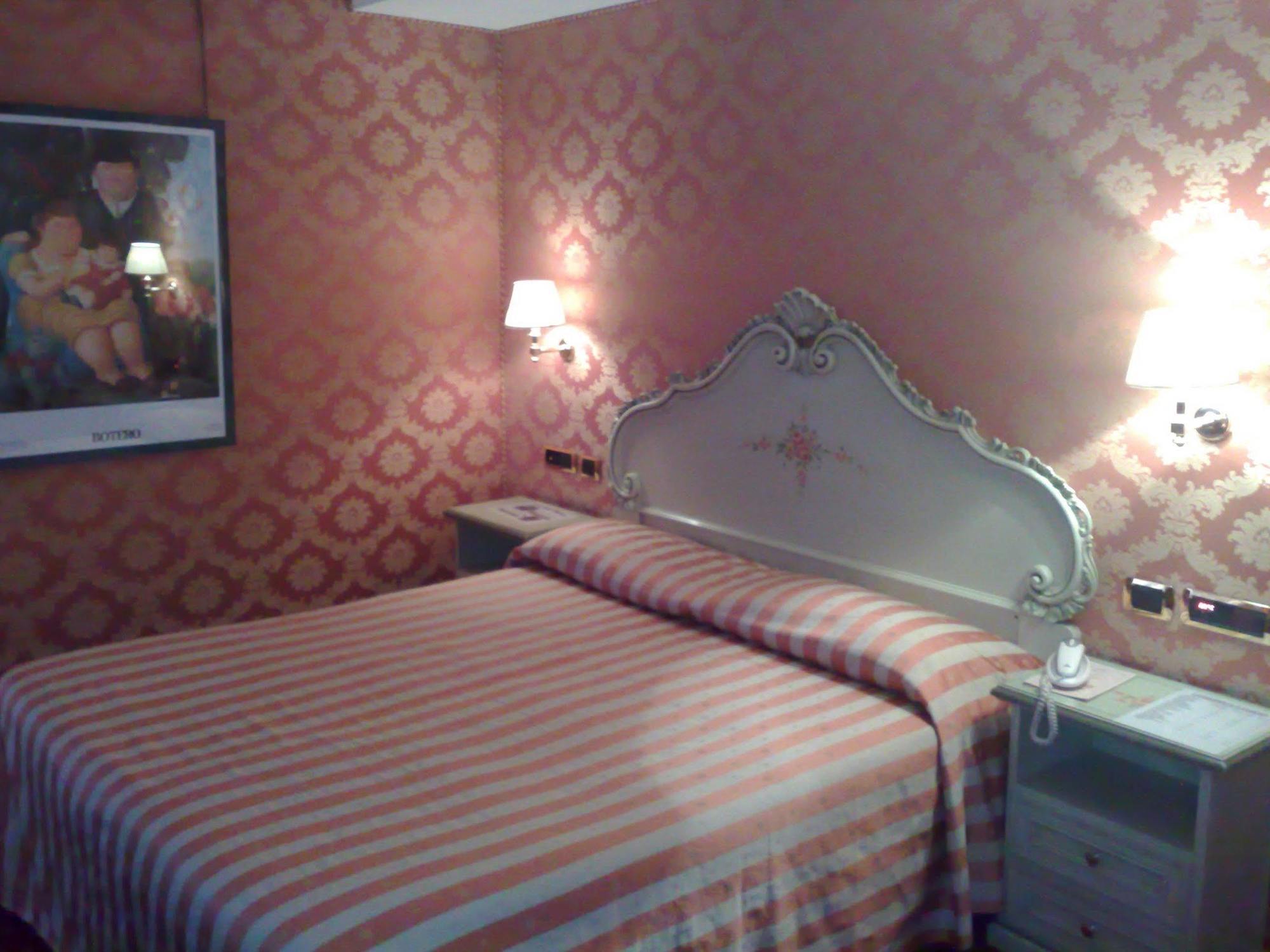 Hotel Lux Venetië Buitenkant foto