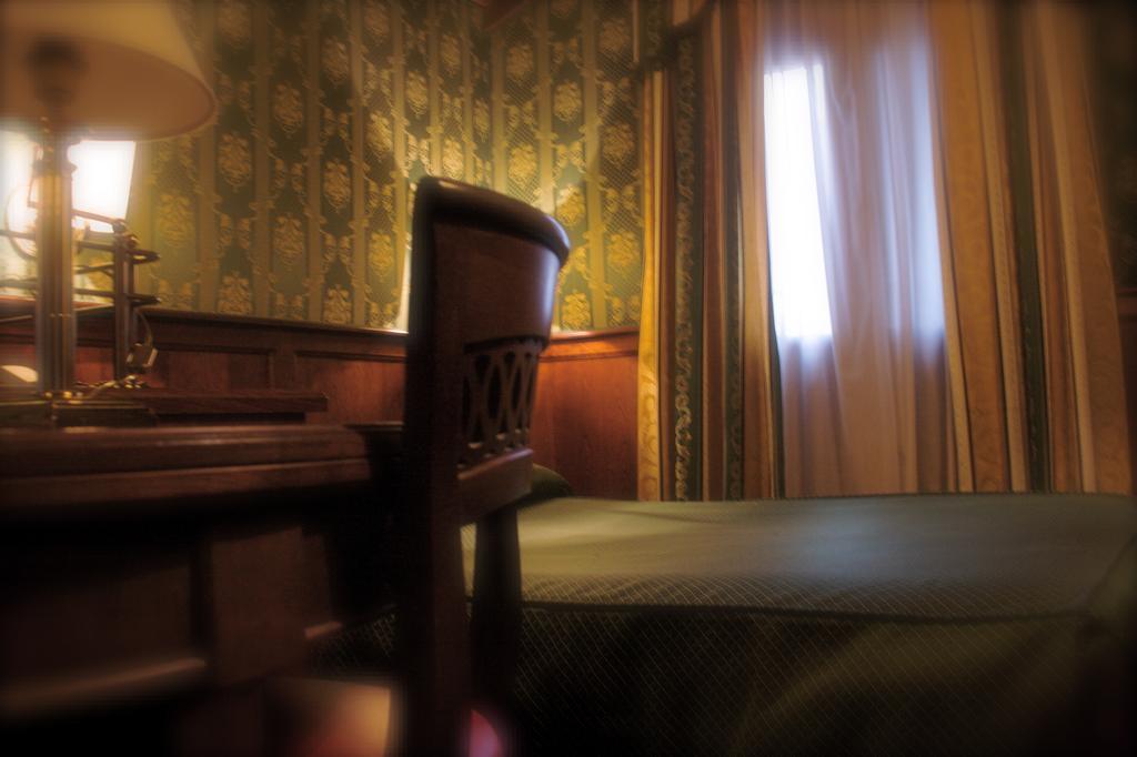 Hotel Lux Venetië Buitenkant foto