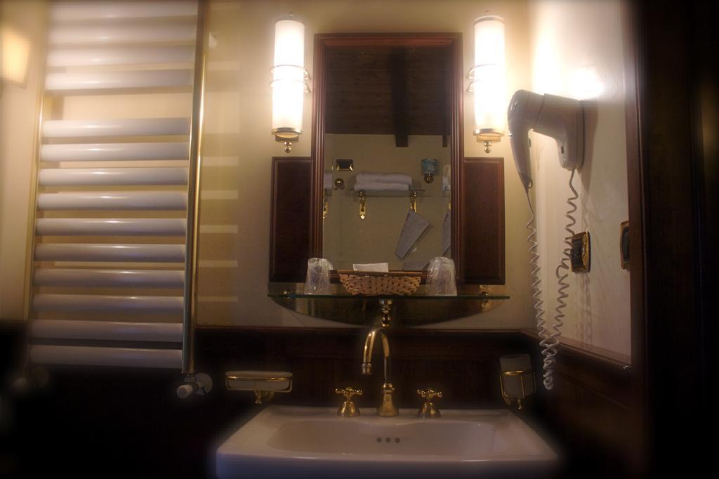 Hotel Lux Venetië Buitenkant foto